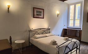 Fontana Di Trevi Elegant And Exclusive Apartment